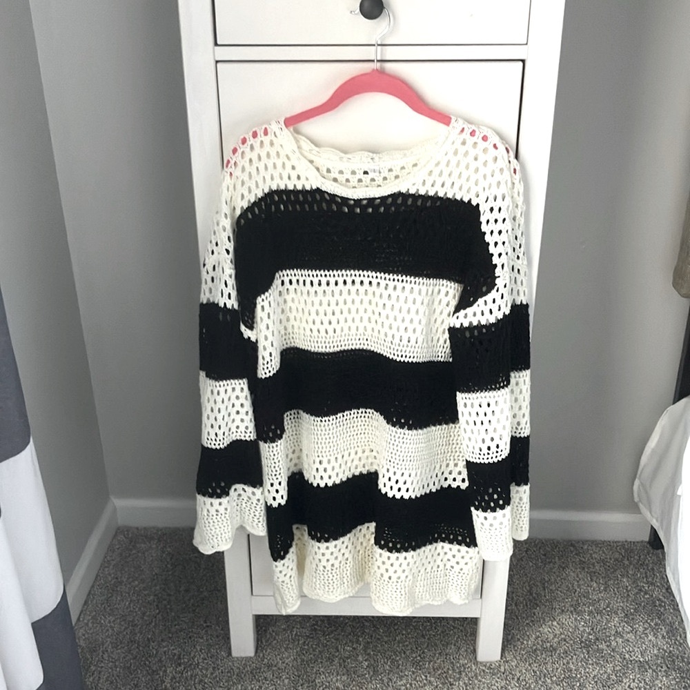 Amazon black & white swim coverup